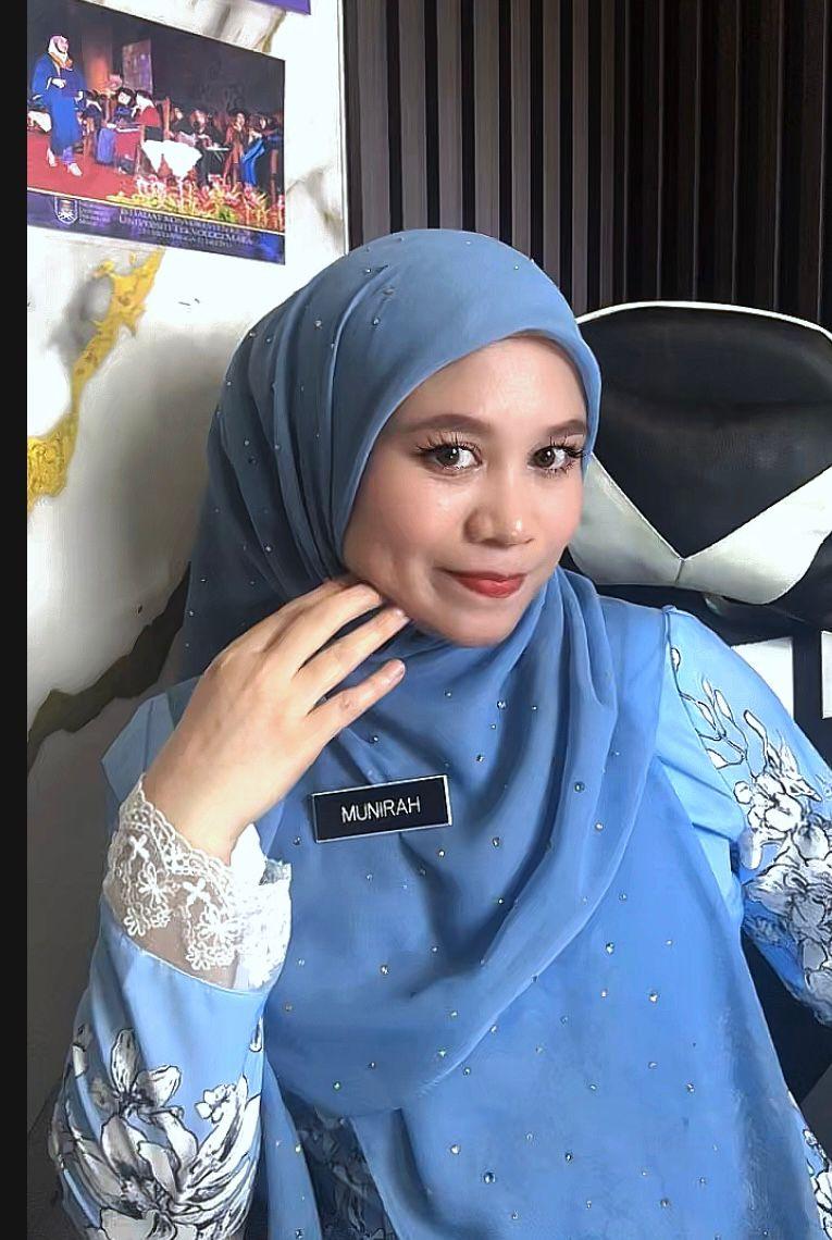 Ticer Moon — Pakar Temuduga Kerajaan